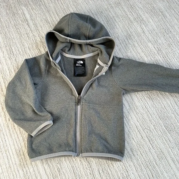 North Face Fleece 18-24 months - Picture 2 of 3